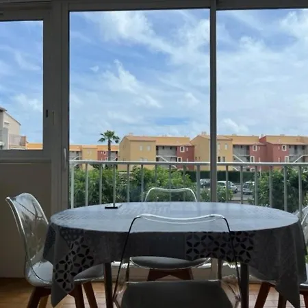 T3 Agde: Confort, Parking, Proche Plage Et Commerces, Capacite 5 Pers. - Fr-1-749-7 Apartment *