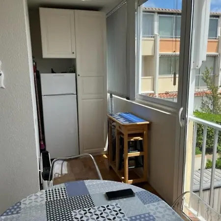 T3 Agde: Confort, Parking, Proche Plage Et Commerces, Capacite 5 Pers. - Fr-1-749-7 Apartment Agde