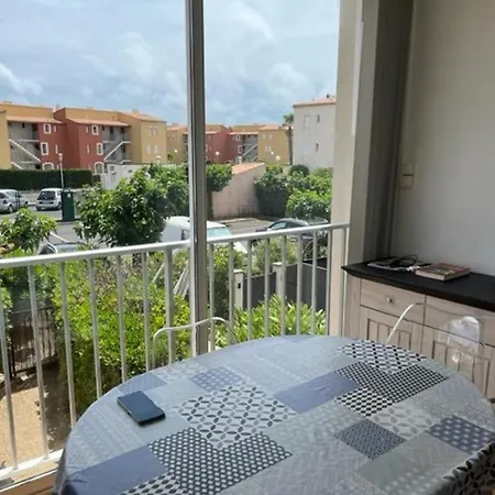 Apartment T3 Agde: Confort, Parking, Proche Plage Et Commerces, Capacite 5 Pers. - Fr-1-749-7 *